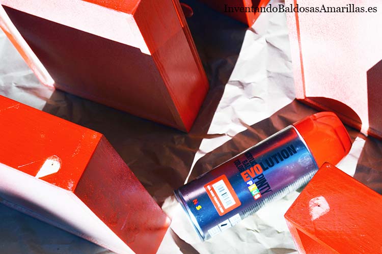 pintar con spray rojo