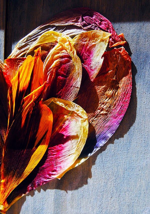 decorar-madera-petalos-secos petalos-tulipanes-secos-para-decorar-madera
