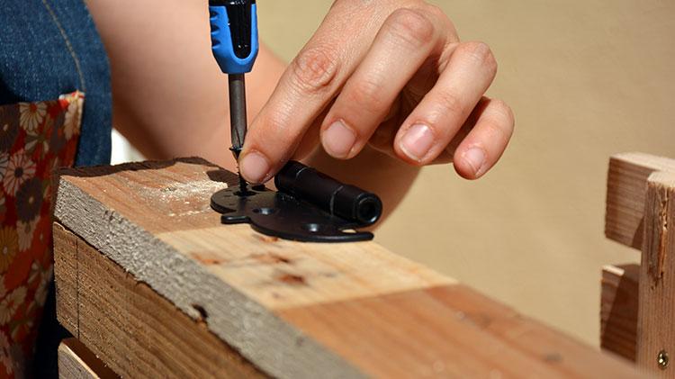 colocar caja de madera