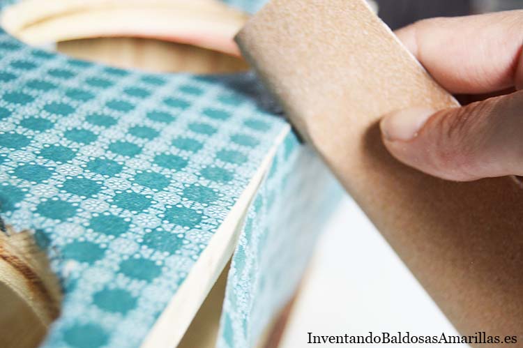 lijar bordes papel