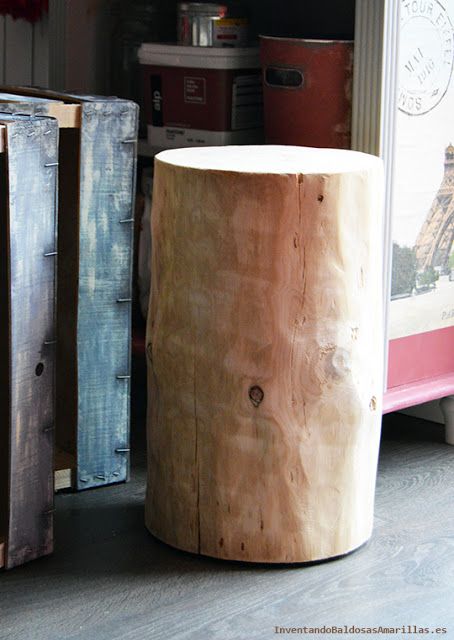 Mesa auxiliar de madera Mesa auxiliar de madera