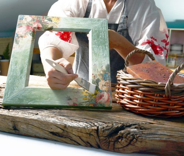 TALLER ONLINE Cómo usar el papel para decorar tus muebles