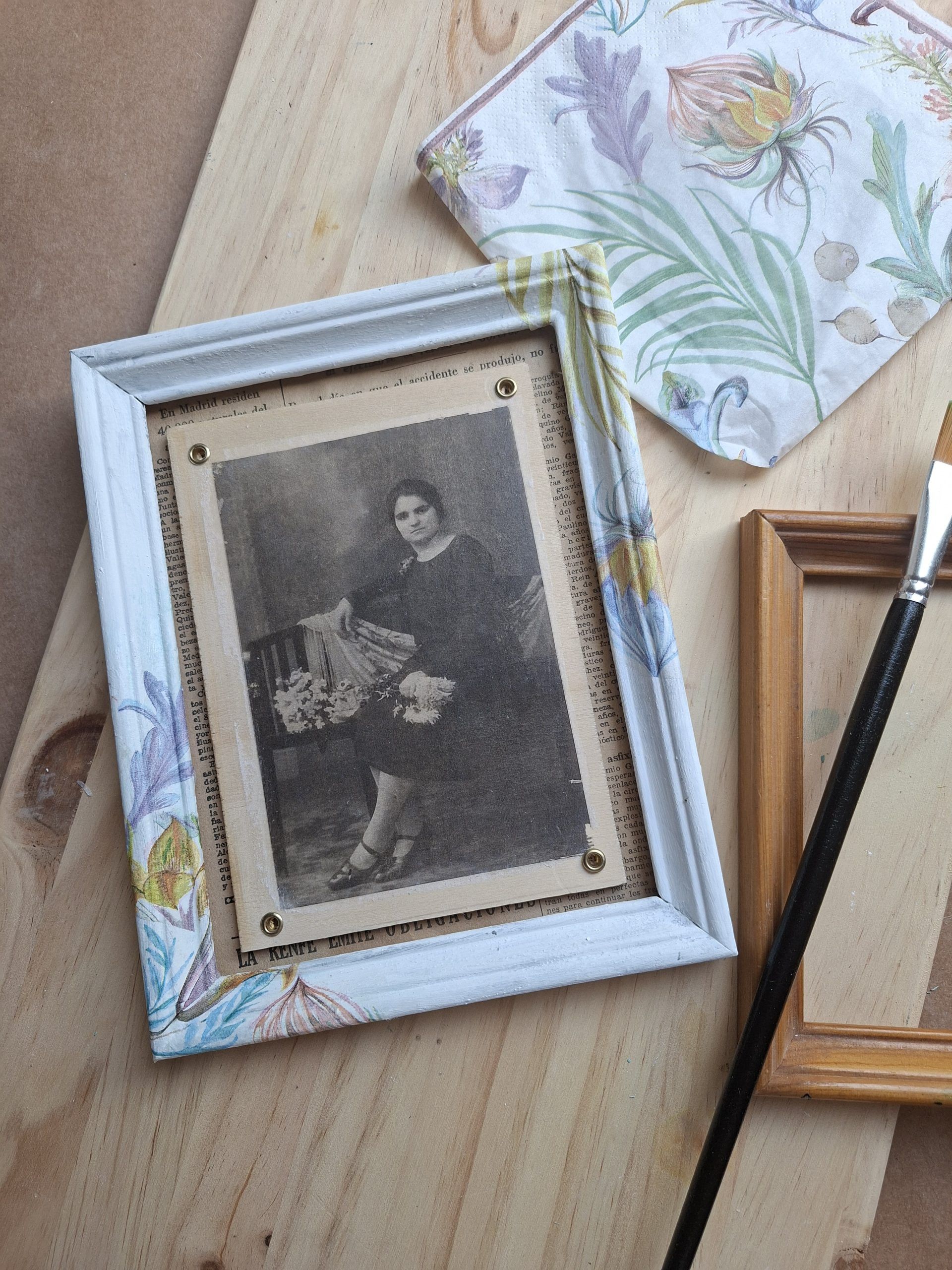 TALLER PRESENCIAL Decoupage en madera - Imagen 2